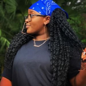 Meet your Posher, Alyssa